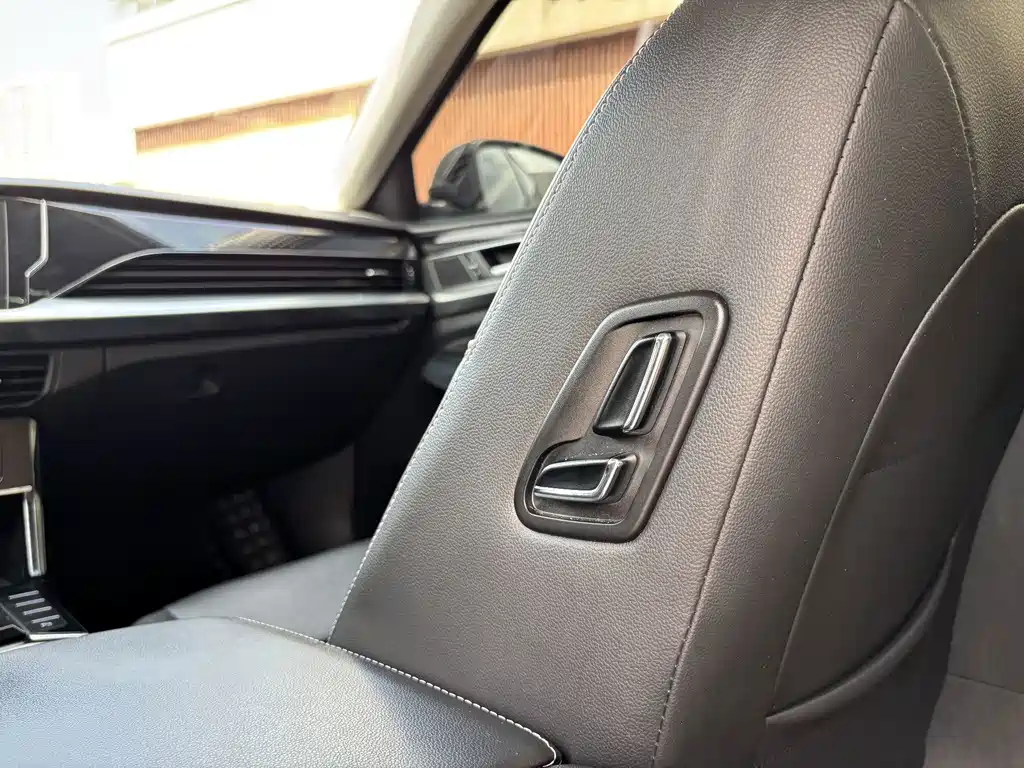Volkswagen Passat — фото 14