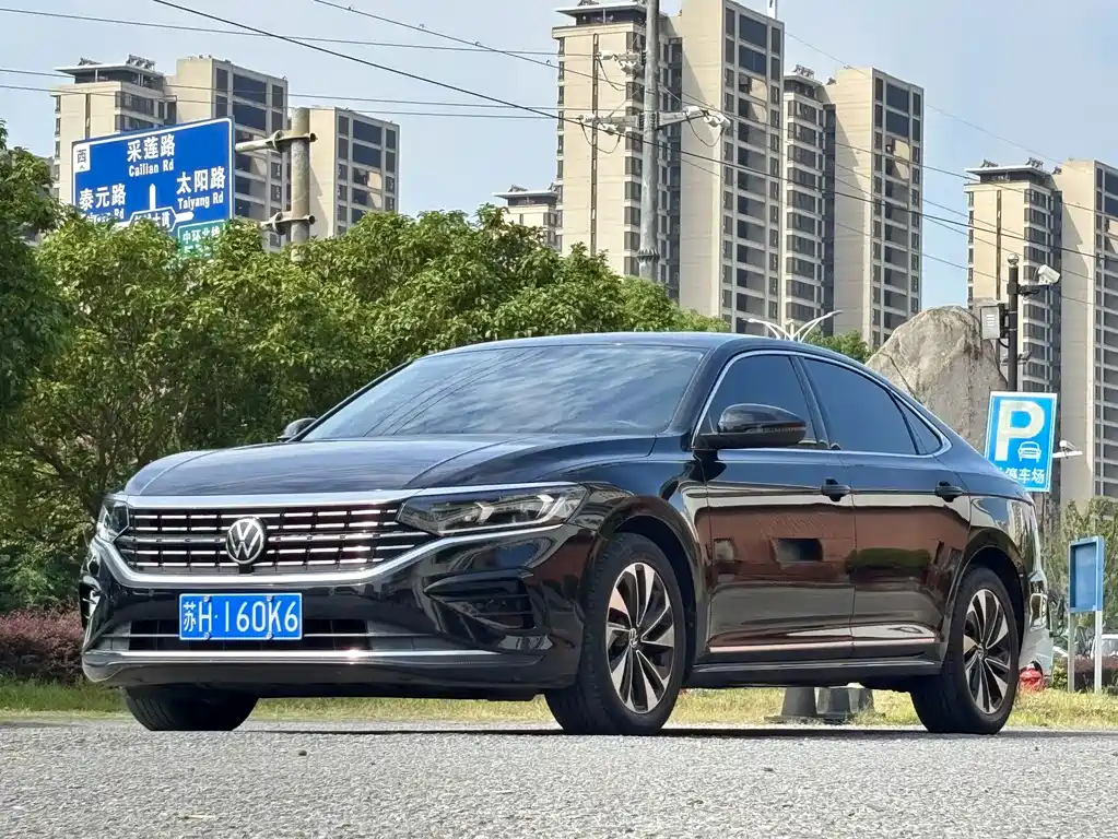 Volkswagen Passat — фото 7