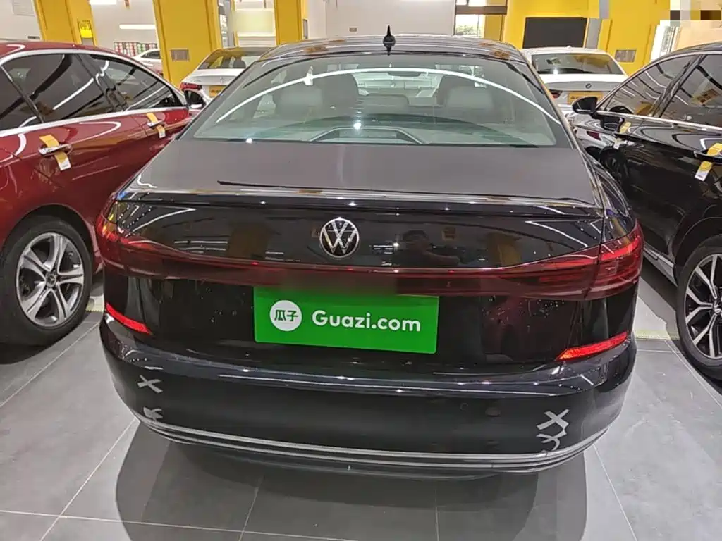 Volkswagen Passat — фото 6