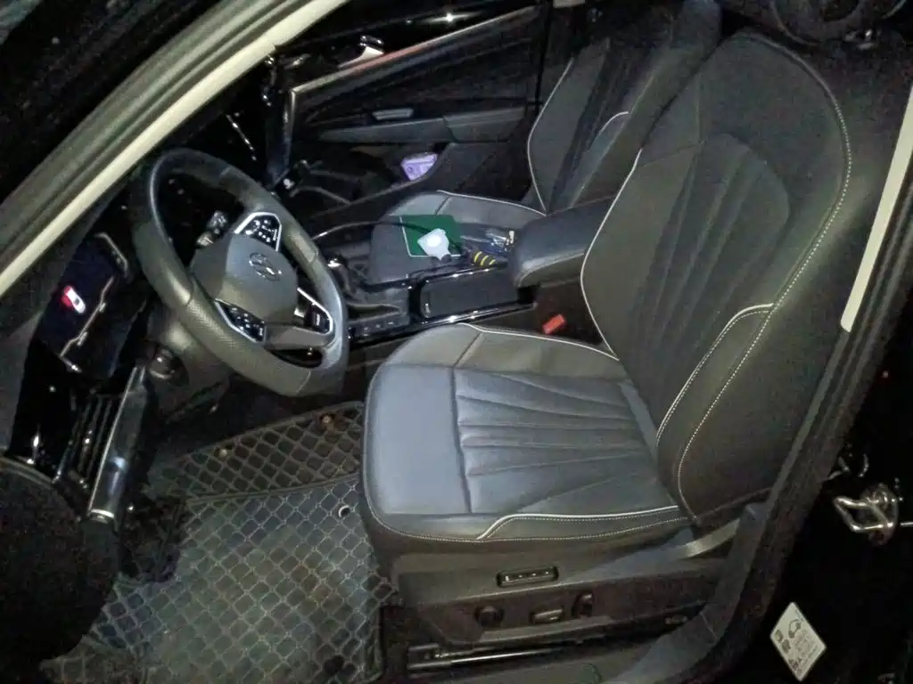 Volkswagen Passat — фото 11