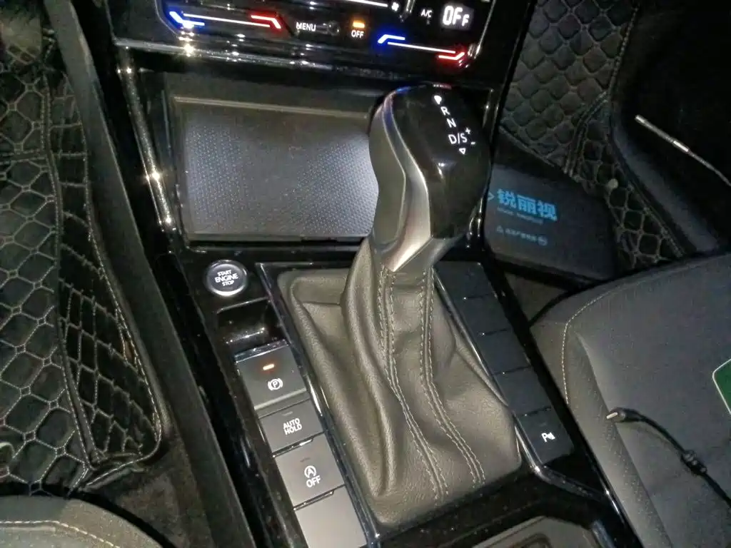 Volkswagen Passat — фото 10