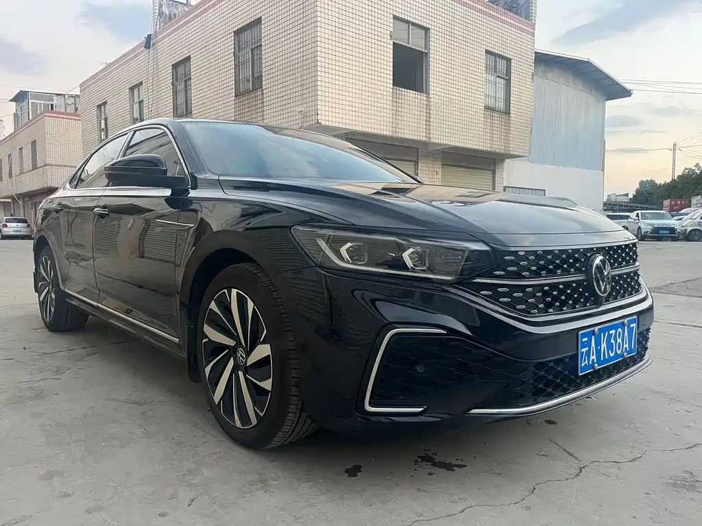 Volkswagen Passat — фото 3