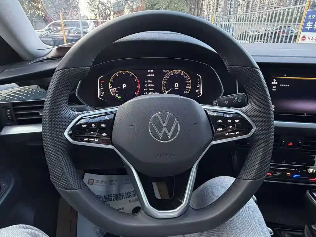 Volkswagen Passat — фото 8