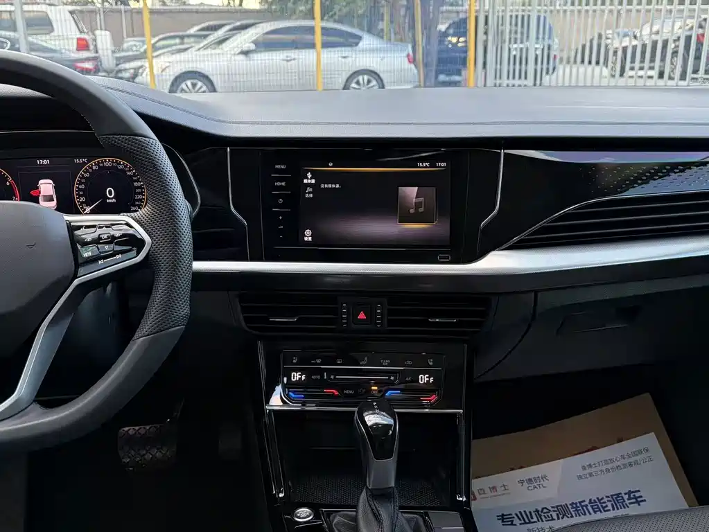 Volkswagen Passat — фото 10