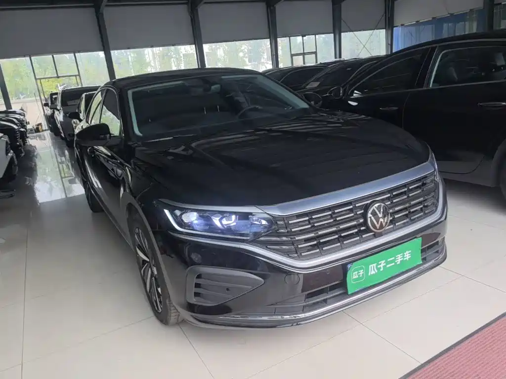 Volkswagen Passat — фото 4
