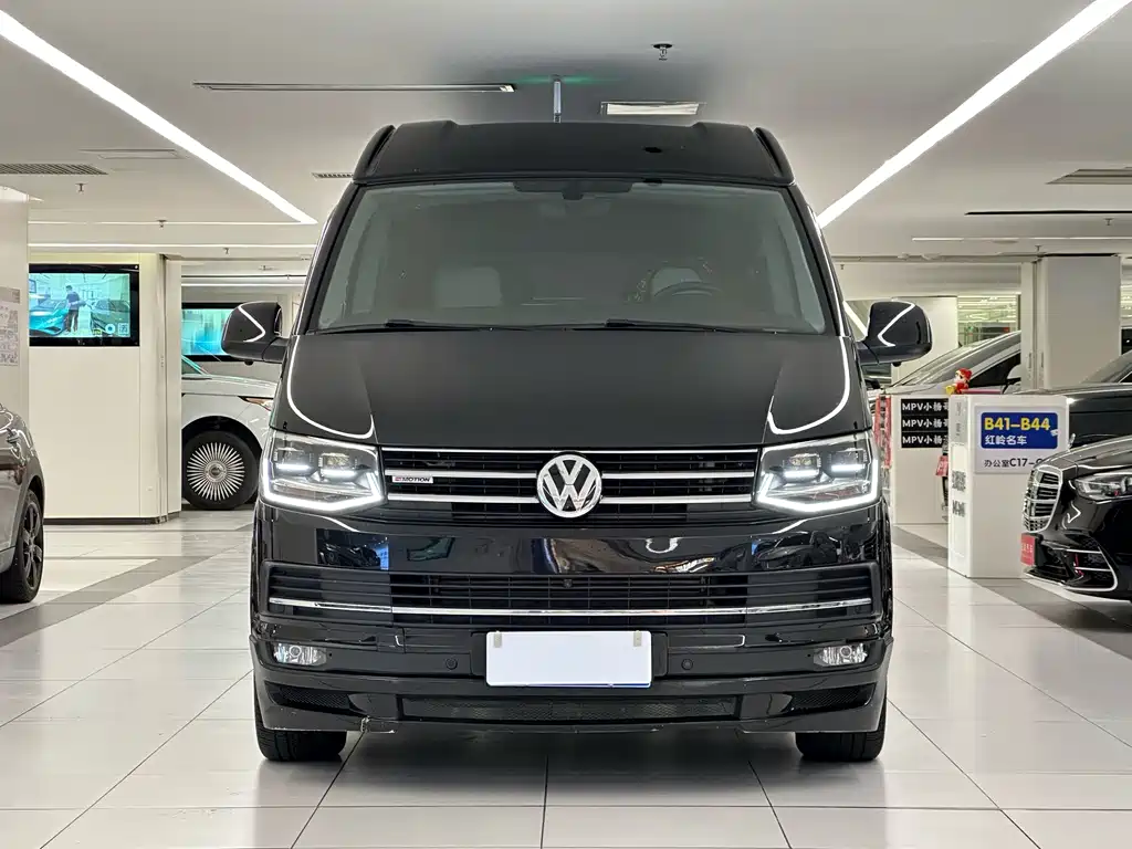 Volkswagen Caravelle — фото 2