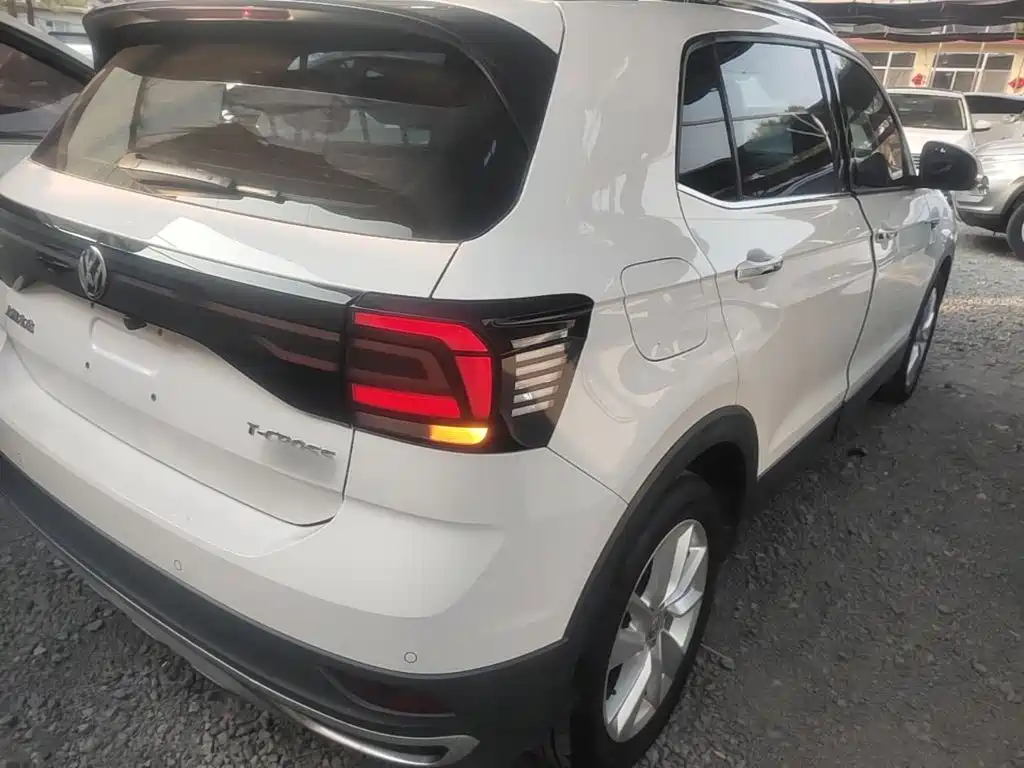 Volkswagen T-Cross — фото 8