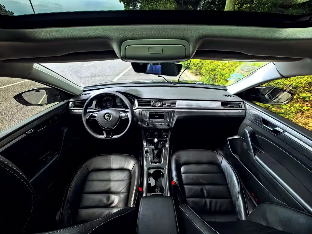 Volkswagen Passat — фото 6