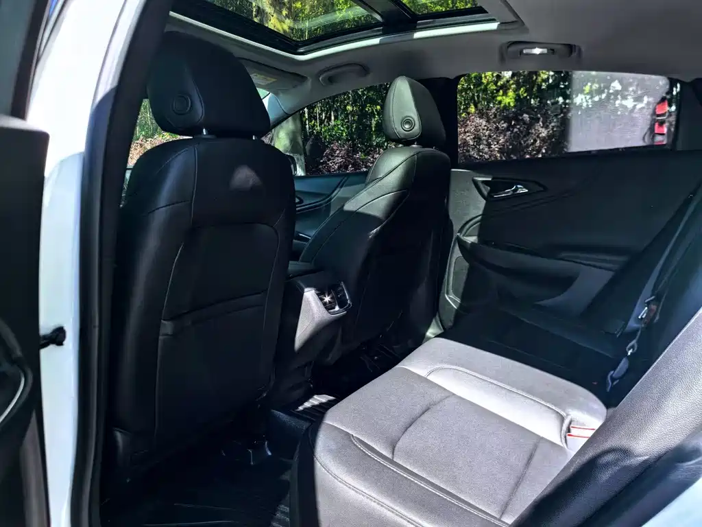 Volkswagen Passat — фото 10
