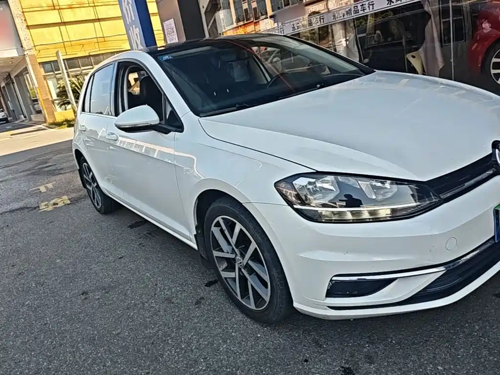 Volkswagen Golf — фото 4