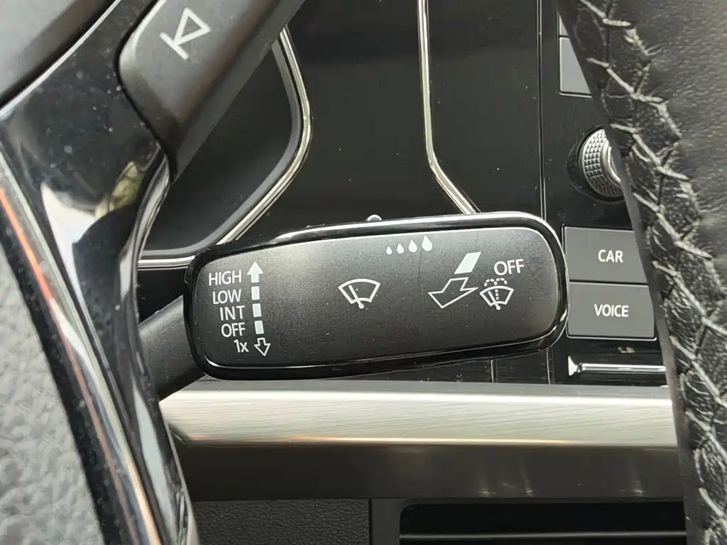 Volkswagen Passat — фото 15