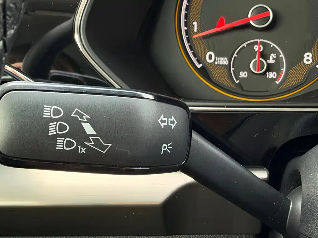 Volkswagen Passat — фото 16