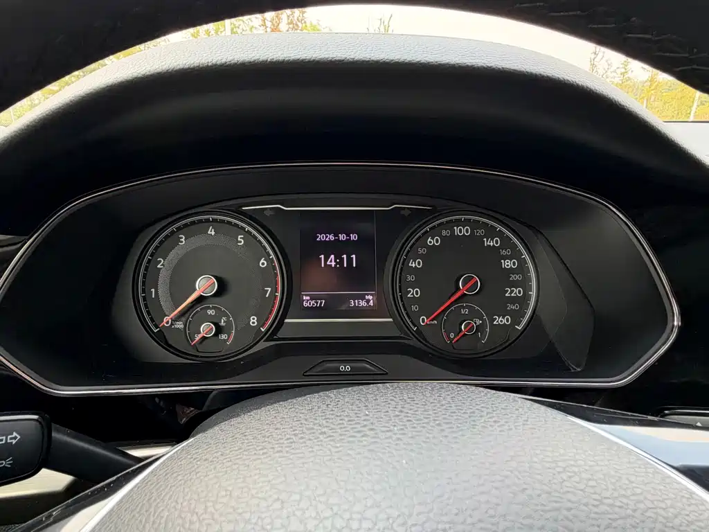 Volkswagen Passat — фото 9