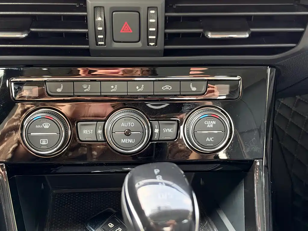 Volkswagen Passat — фото 10