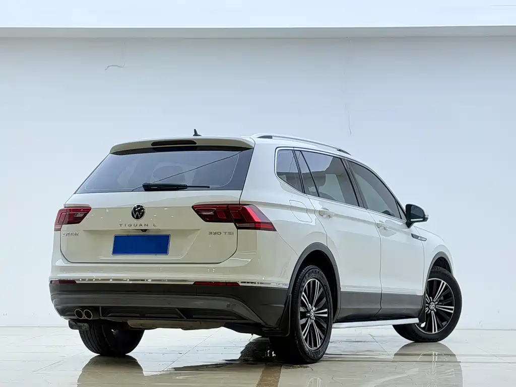 Volkswagen Tiguan L — фото 7