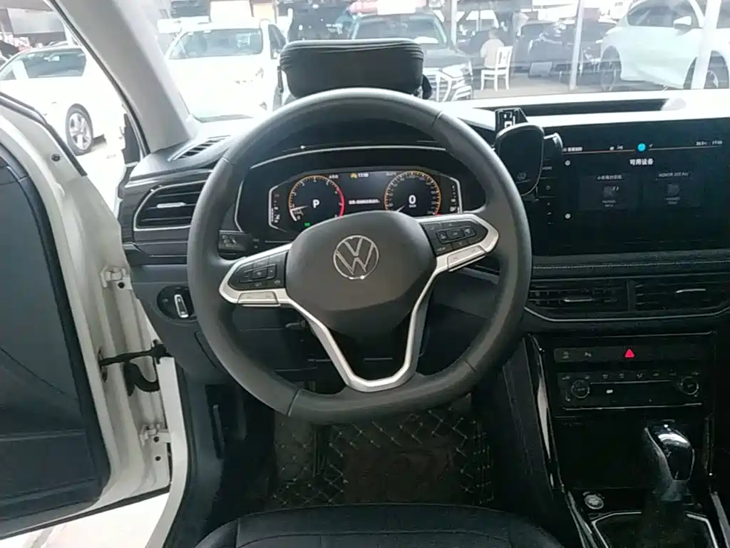Volkswagen Tharu — фото 11