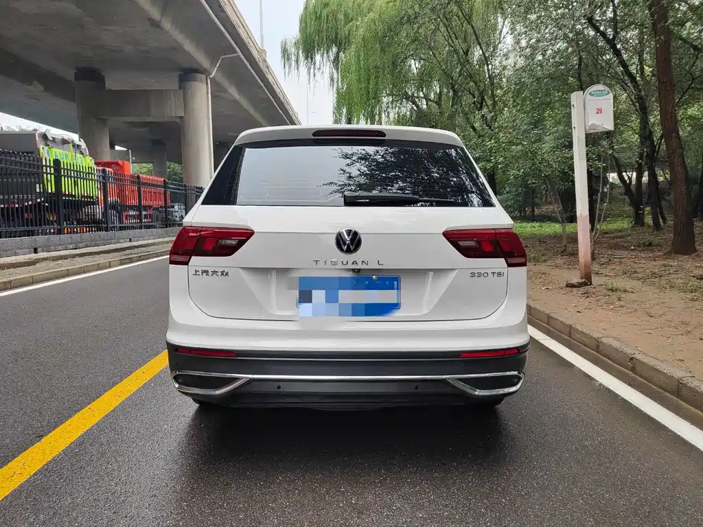 Volkswagen Tiguan L — фото 5