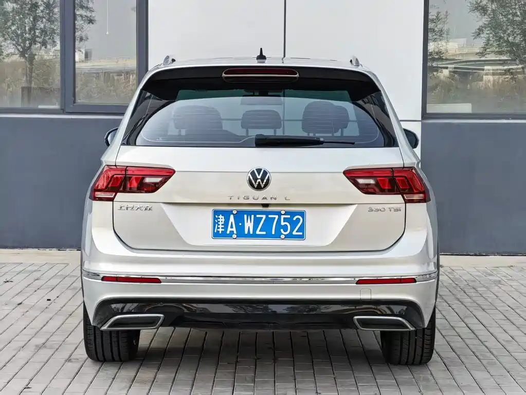 Volkswagen Tiguan L — фото 8