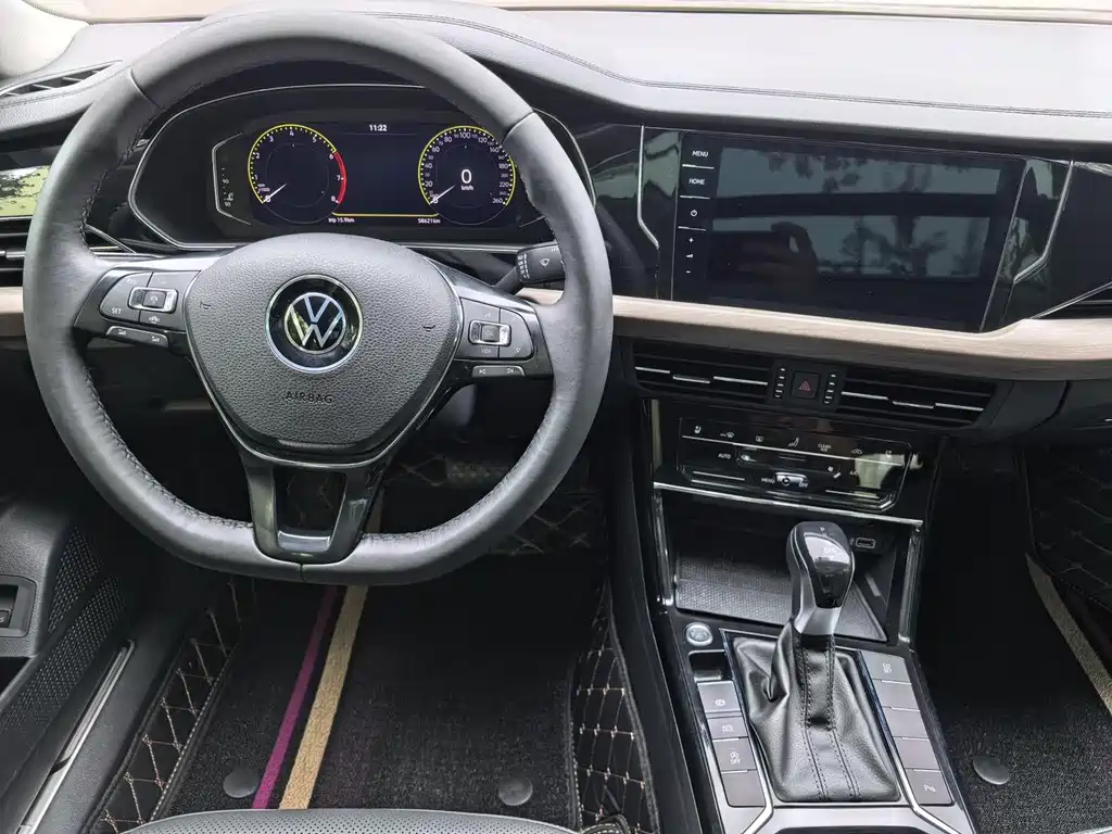 Volkswagen Passat — фото 14