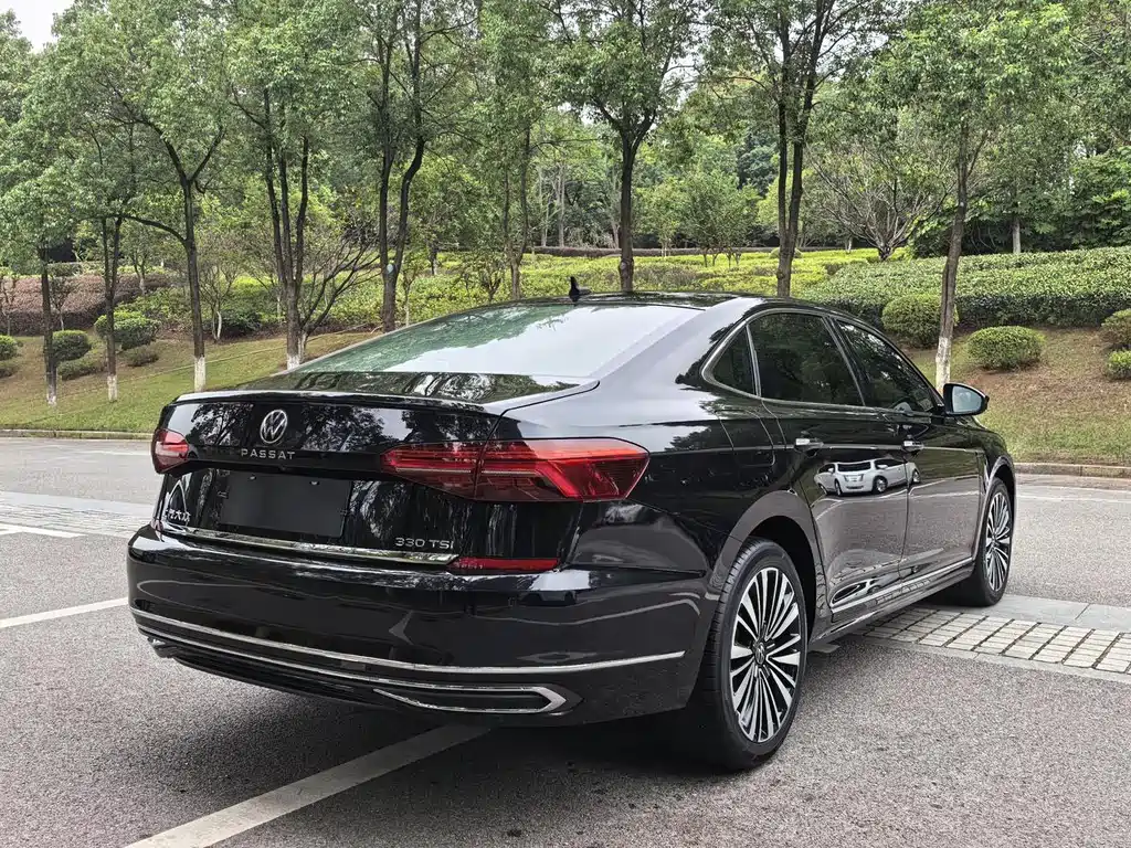 Volkswagen Passat — фото 4