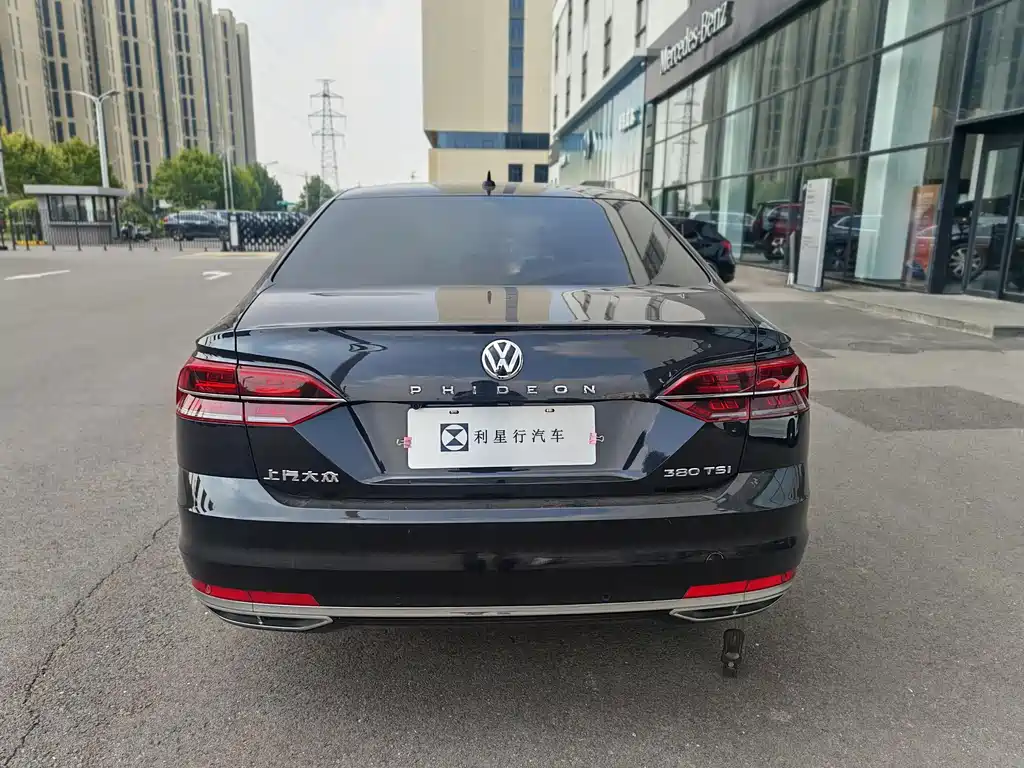 Volkswagen Phideon — фото 18