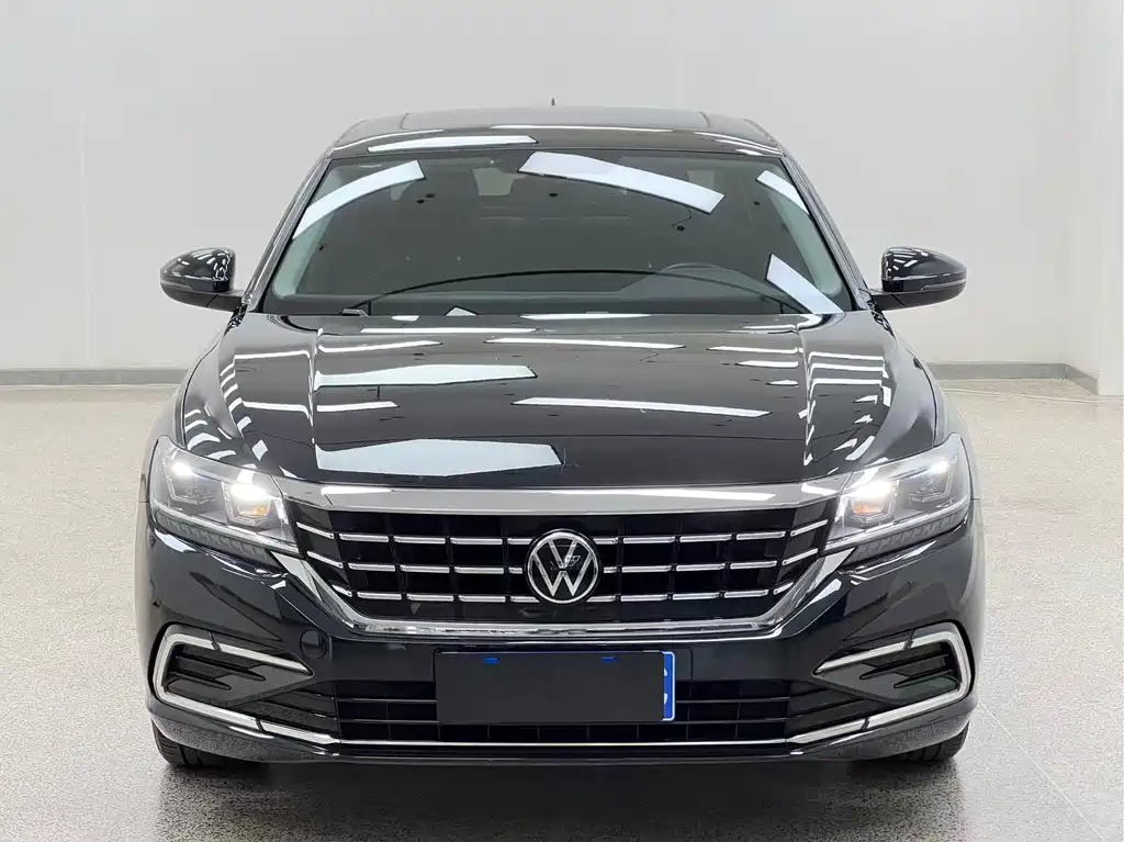 Volkswagen Passat — фото 2