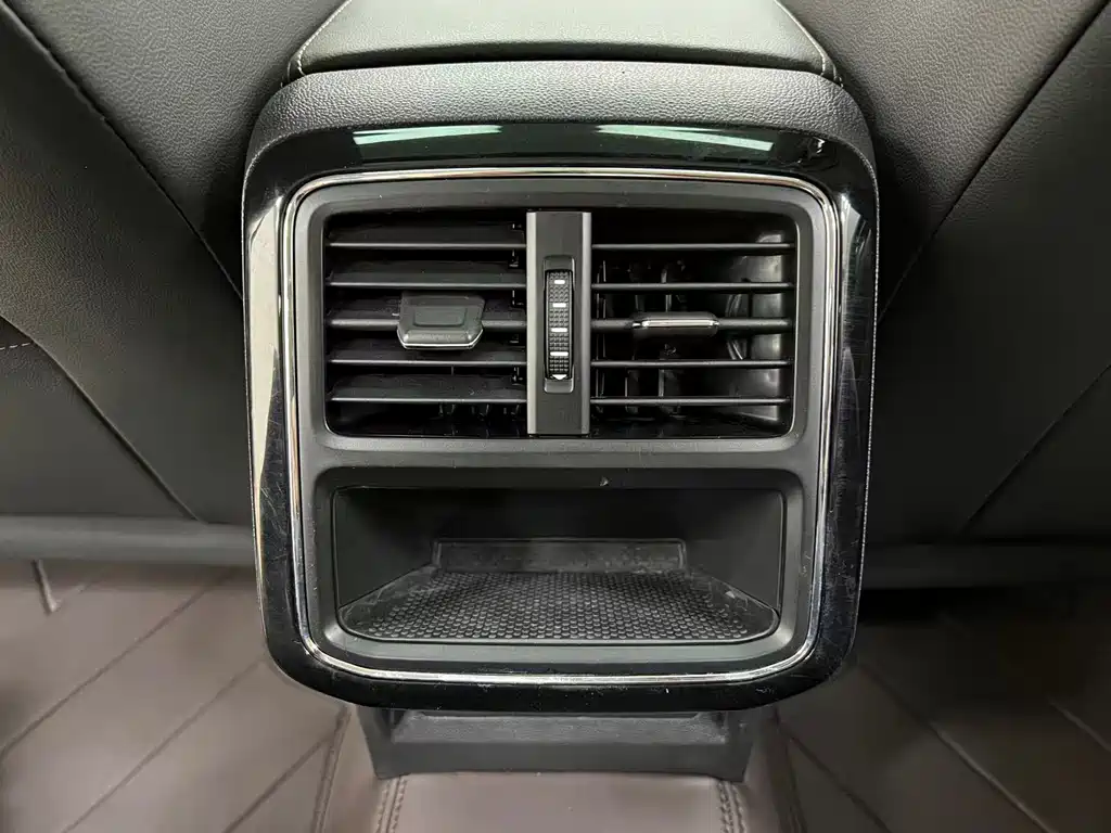 Volkswagen Passat — фото 11