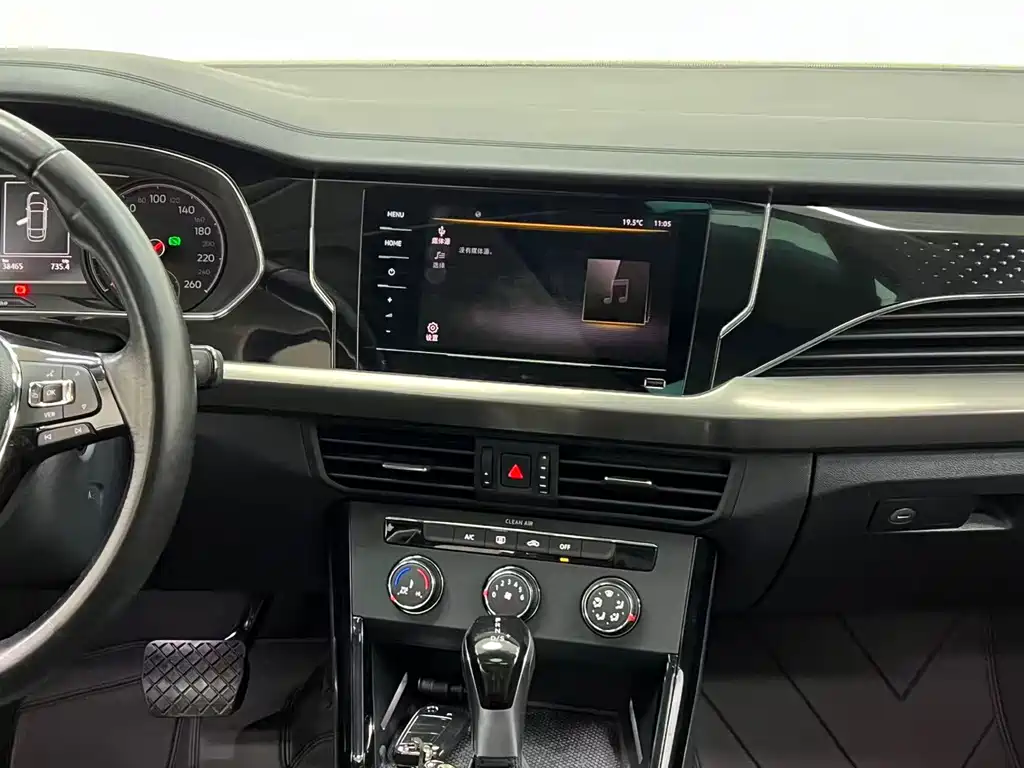 Volkswagen Passat — фото 22
