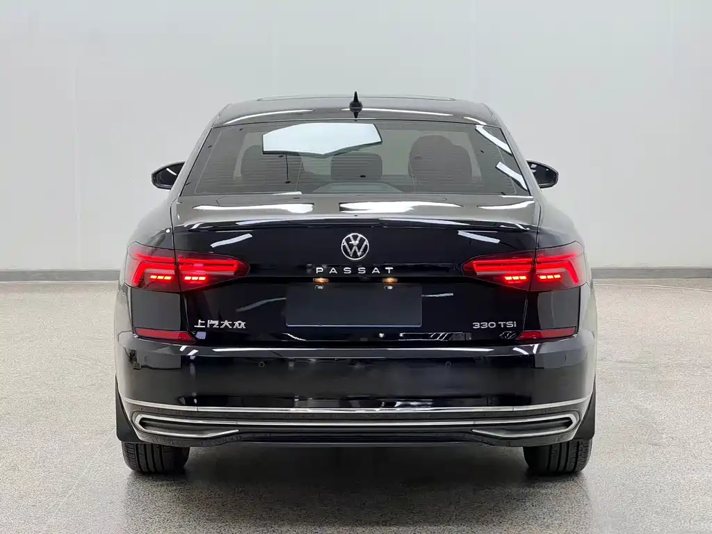Volkswagen Passat — фото 5