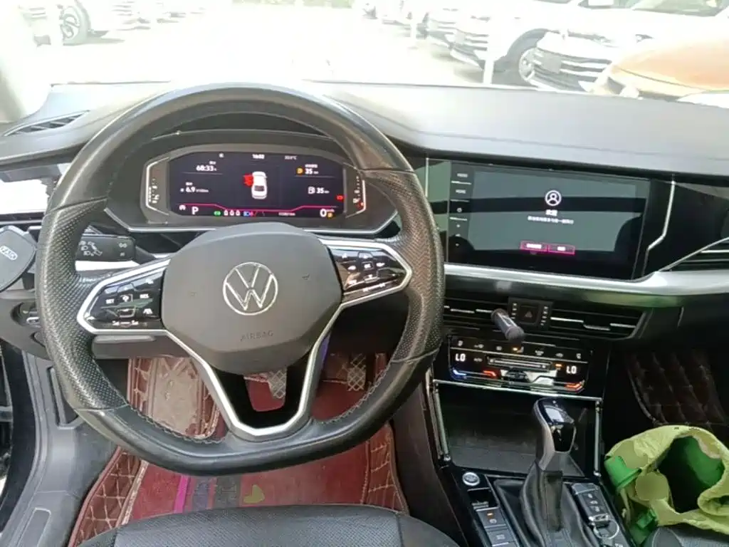 Volkswagen Passat — фото 11