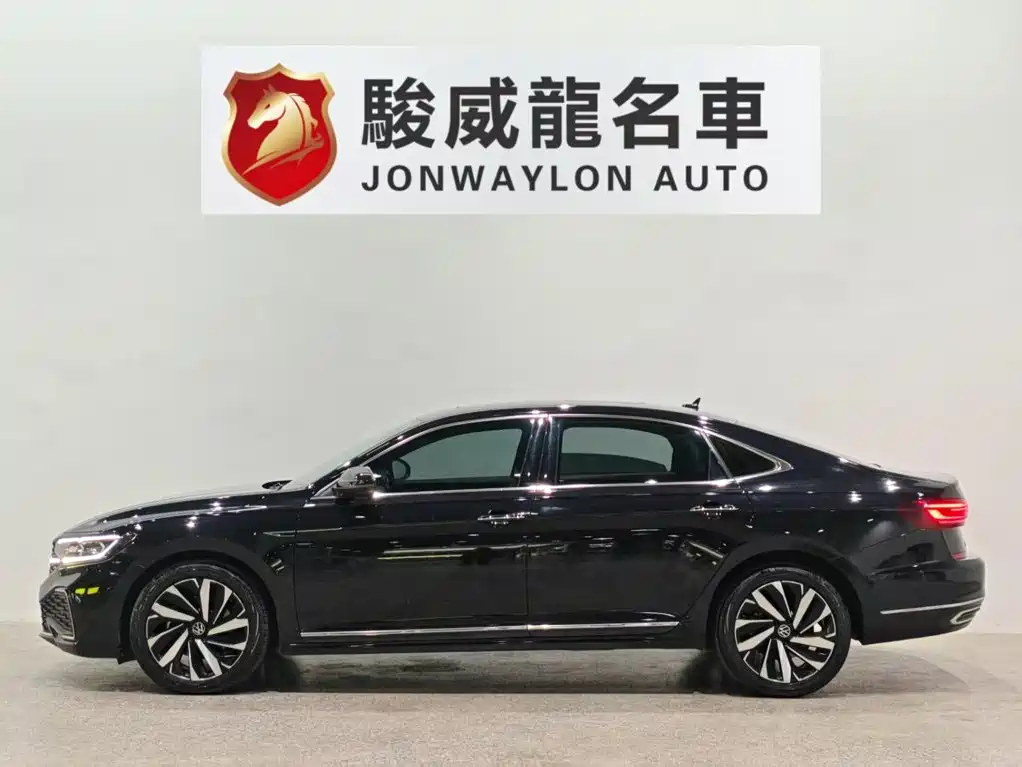 Volkswagen Passat — фото 3