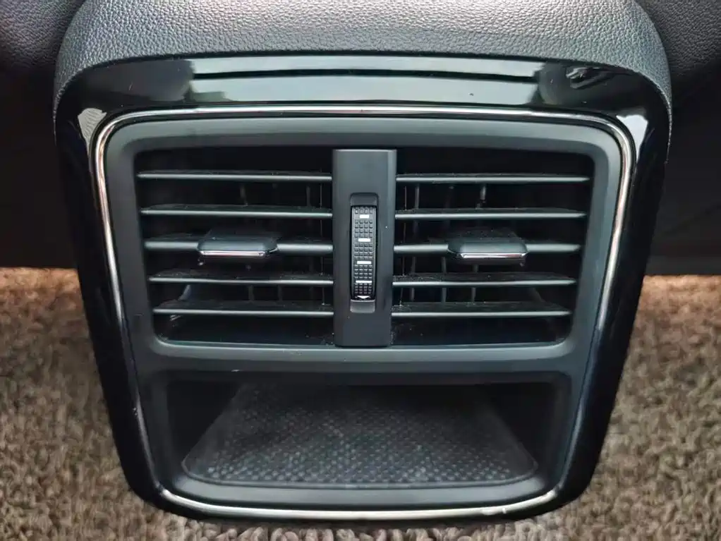 Volkswagen Passat — фото 25