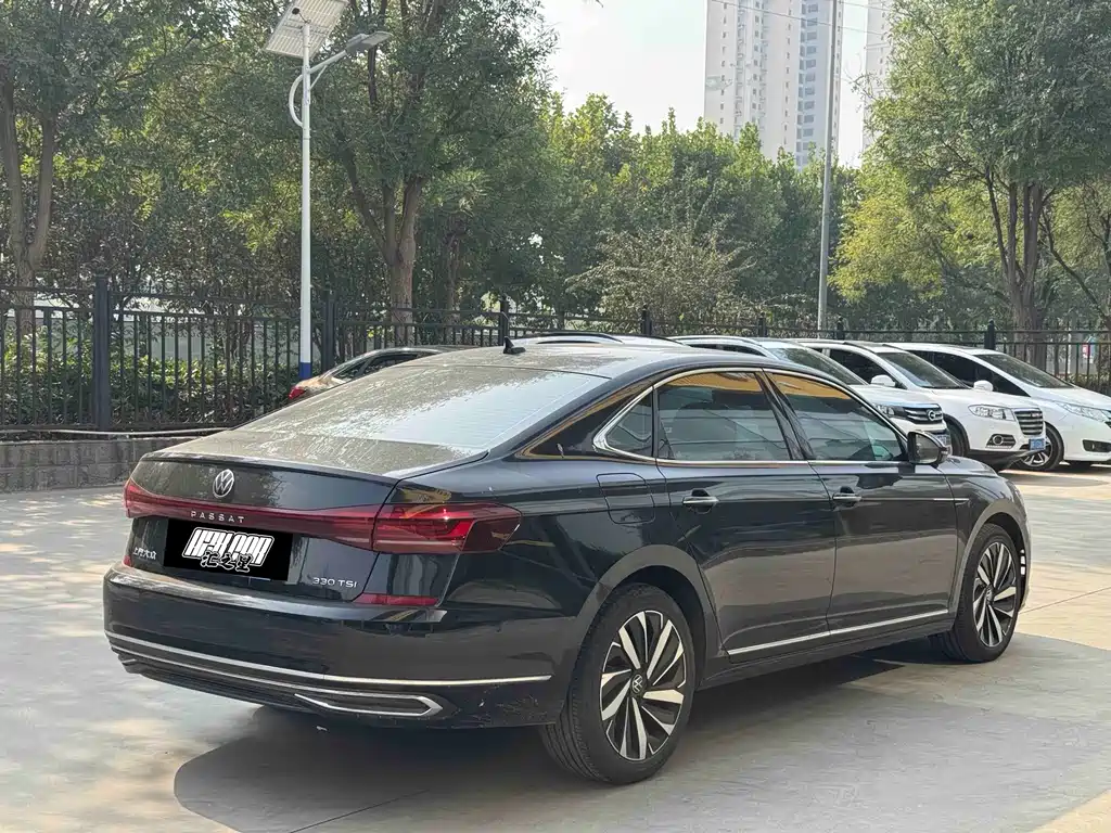 Volkswagen Passat — фото 2