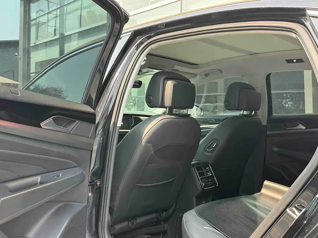 Volkswagen Passat — фото 4
