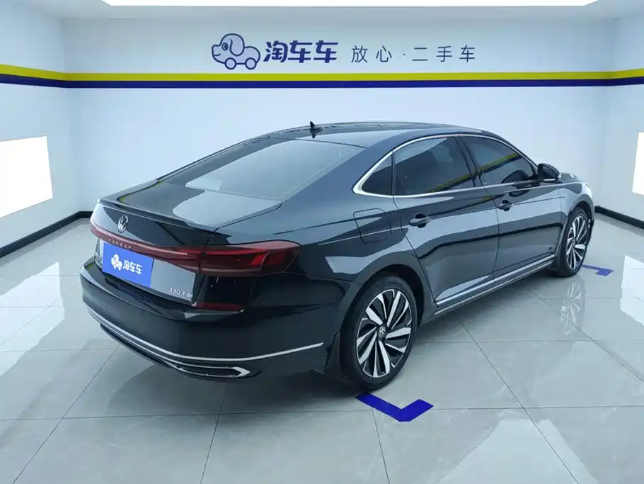 Volkswagen Passat — фото 3