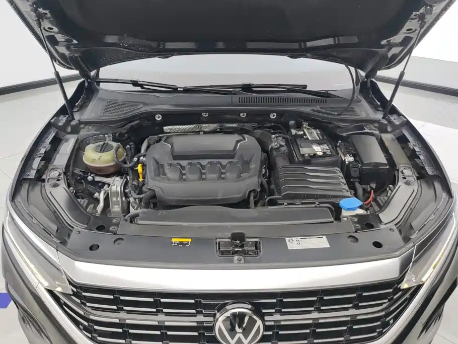 Volkswagen Passat — фото 10