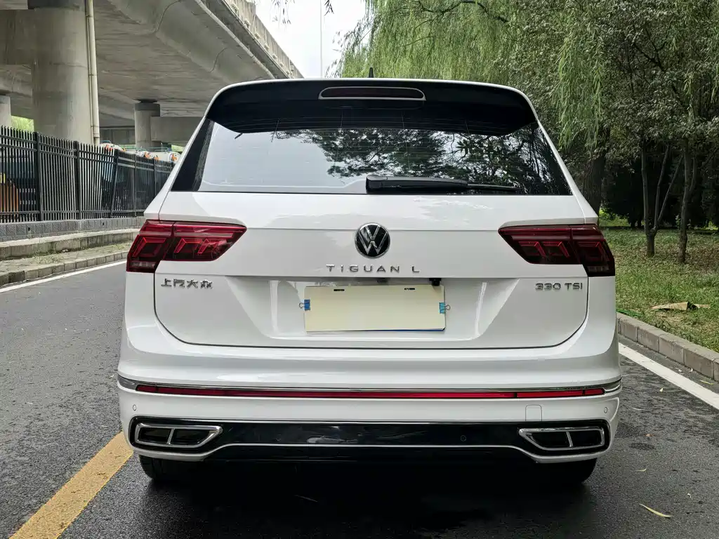Volkswagen Tiguan L — фото 4