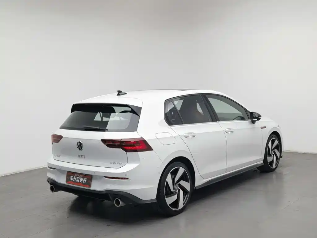 Volkswagen Golf GTI — фото 2