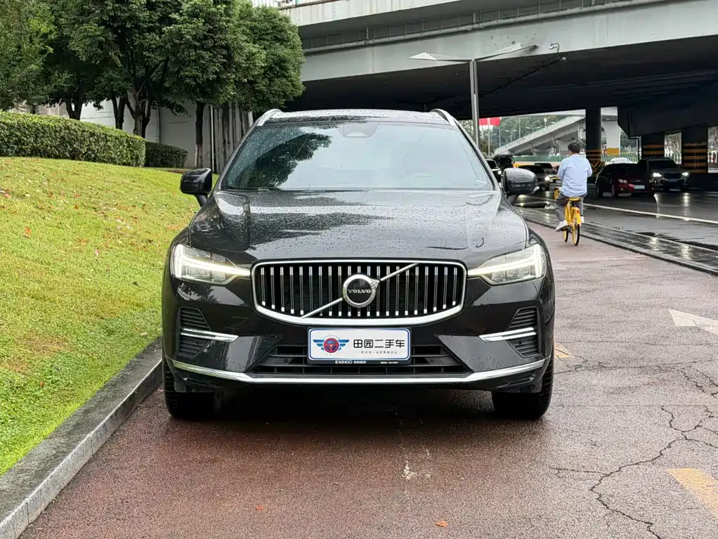 Volvo XC60 — фото 2