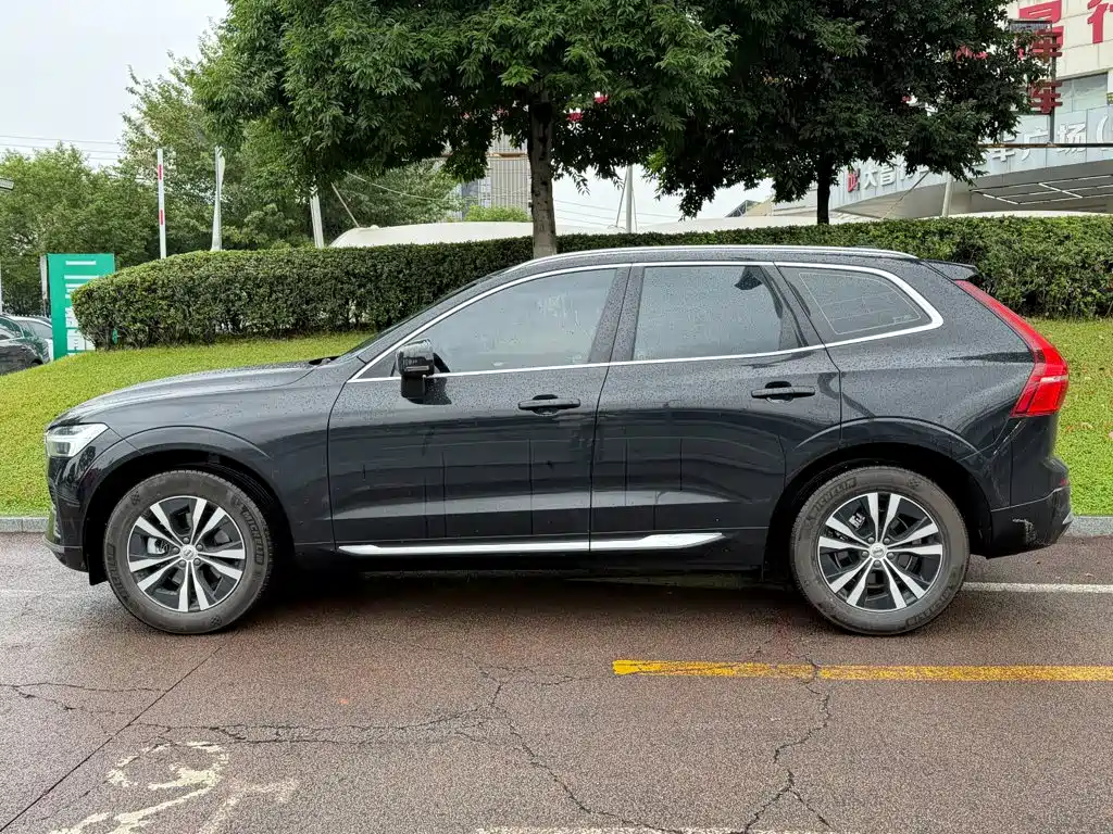 Volvo XC60 — фото 3