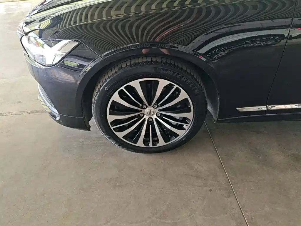 Volvo S90 — фото 19