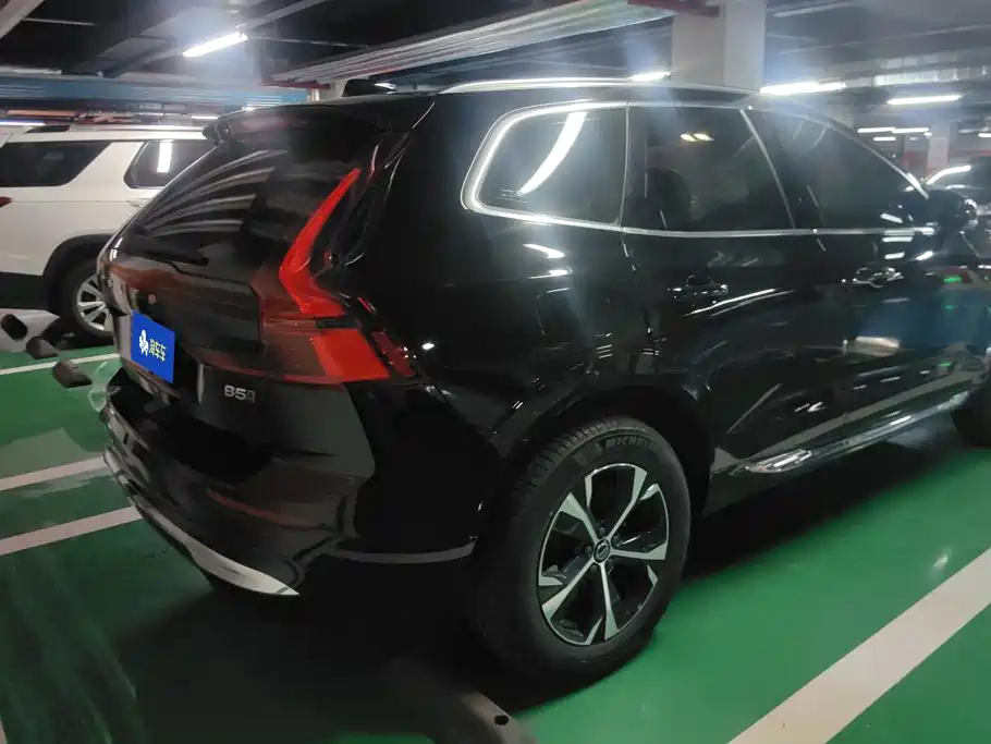 Volvo XC60 — фото 3