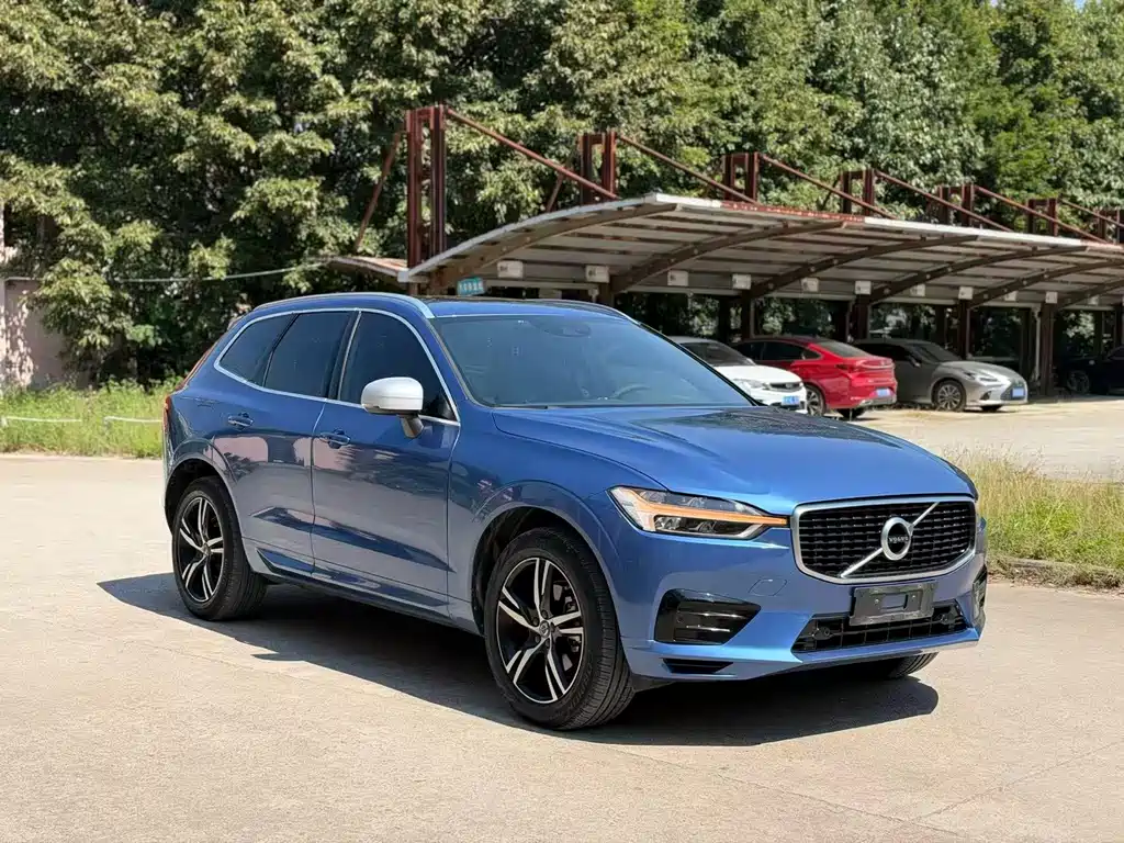 Volvo XC60 — фото 3