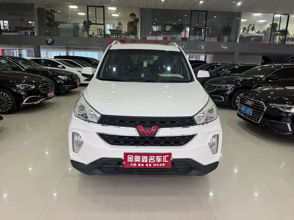 Wuling Hongguang S3 — фото 2