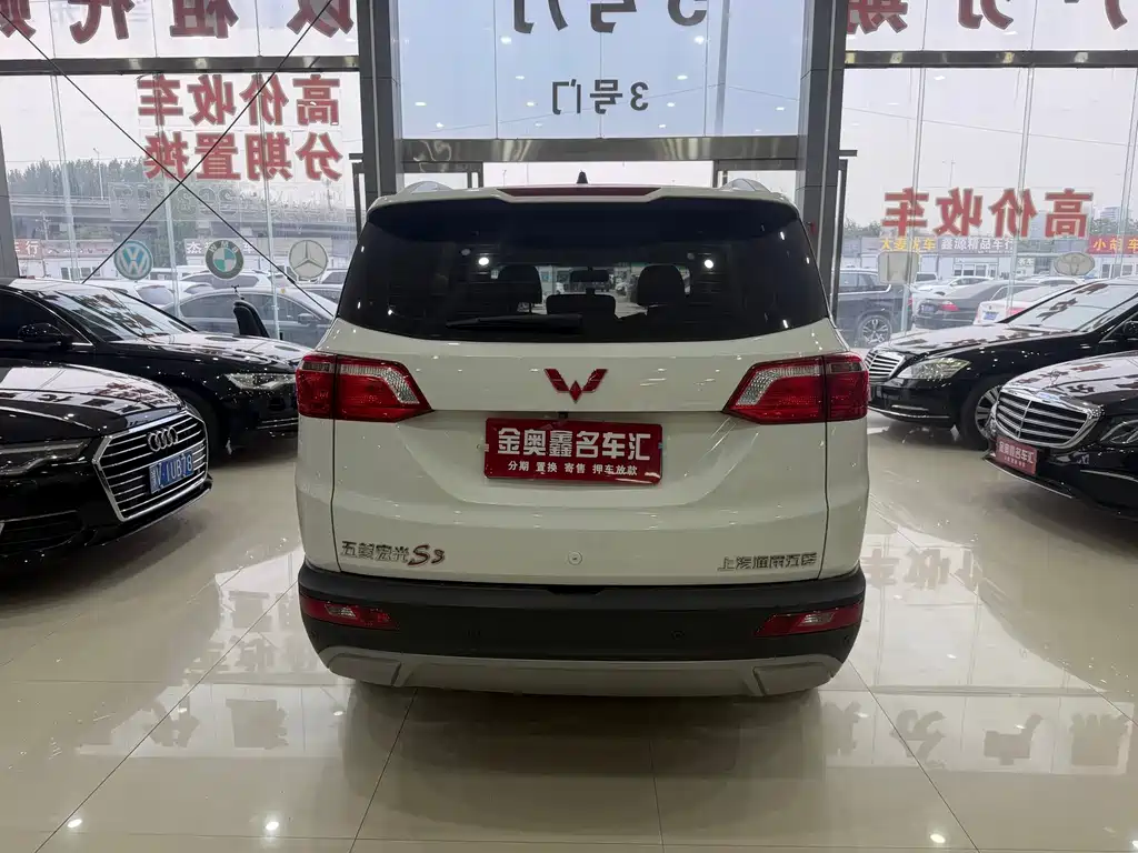 Wuling Hongguang S3 — фото 13