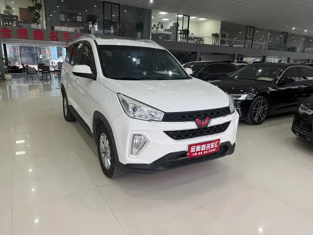 Wuling Hongguang S3 — фото 3