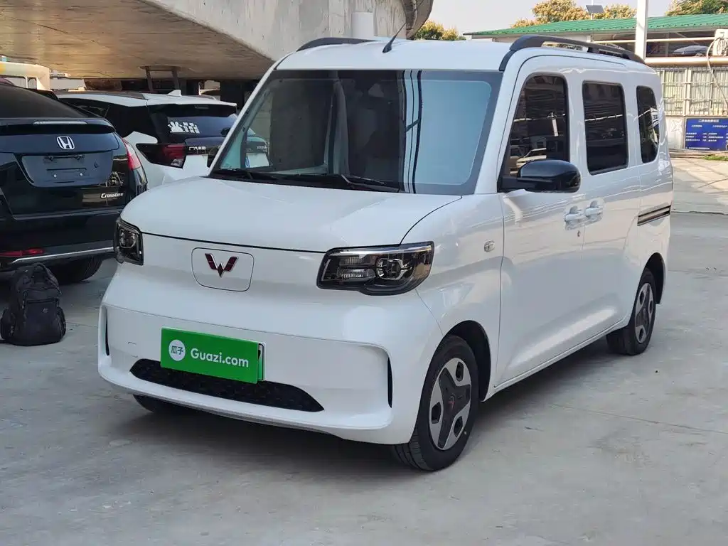 Wuling Zhiguang EV — фото 2