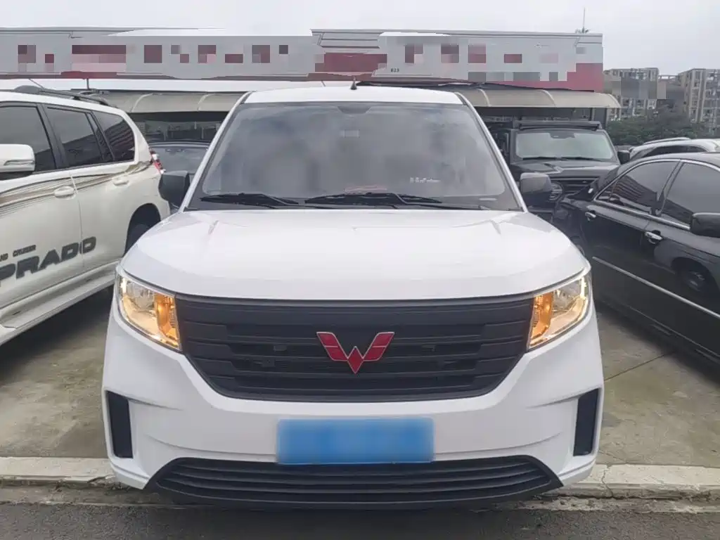 Wuling Hongguang PLUS — фото 3
