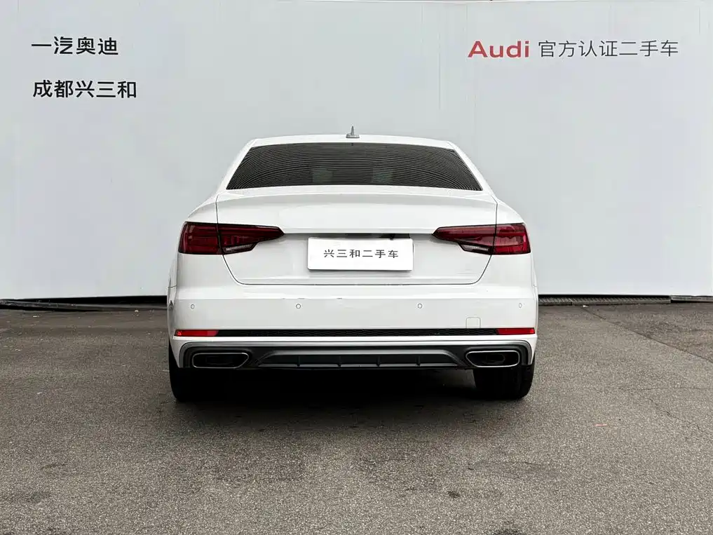 Audi A4L — фото 5