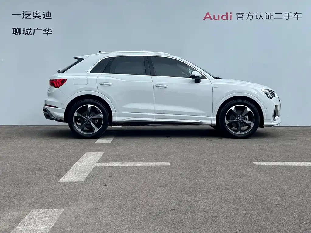 Audi Q3 — фото 3